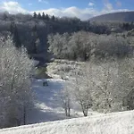 River With Amazing View + Jacuzzi, Garden, Forest Access Villa