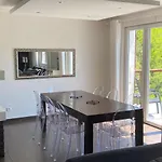 Villa River With Amazing View + Jacuzzi, Garden, Forest Access *