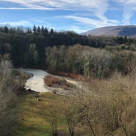 River With Amazing View + Jacuzzi, Garden, Forest Access Villa