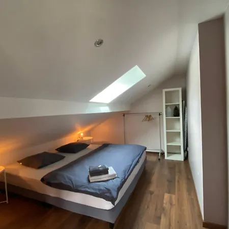 River With Amazing View + Jacuzzi, Garden, Forest Access Villa