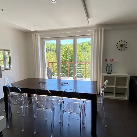 River With Amazing View + Jacuzzi, Garden, Forest Access