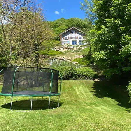 River With Amazing View + Jacuzzi, Garden, Forest Access Villa *